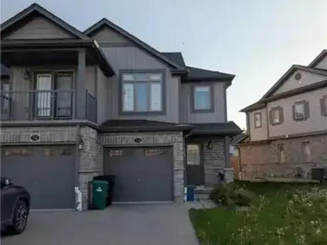 3 Bedroom Townhouse Kitchener ON 102715450