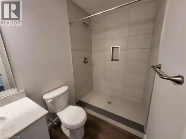 3 Bedroom Townhouse Kitchener ON 102752714