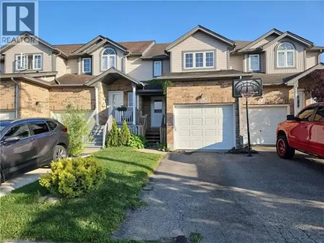 3 Bedroom Townhouse Kitchener ON 103740033