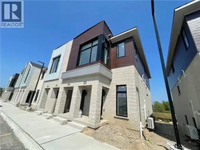 3 Bedroom Townhouse Kitchener ON 103798538