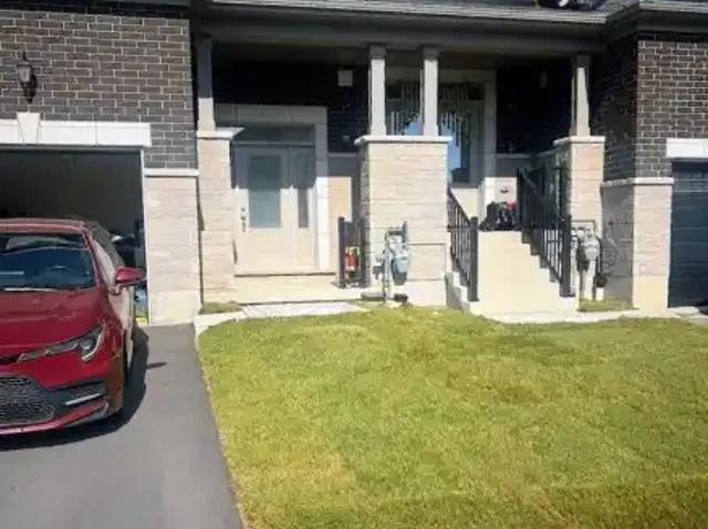 3 Bedroom Townhouse Kitchener ON 104470851