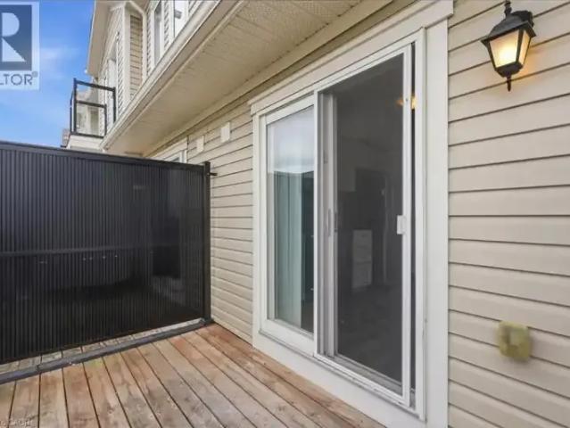 3 Bedroom Townhouse Kitchener ON 104598041