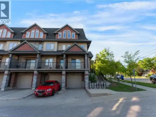 3 Bedroom Townhouse Kitchener ON 104972903