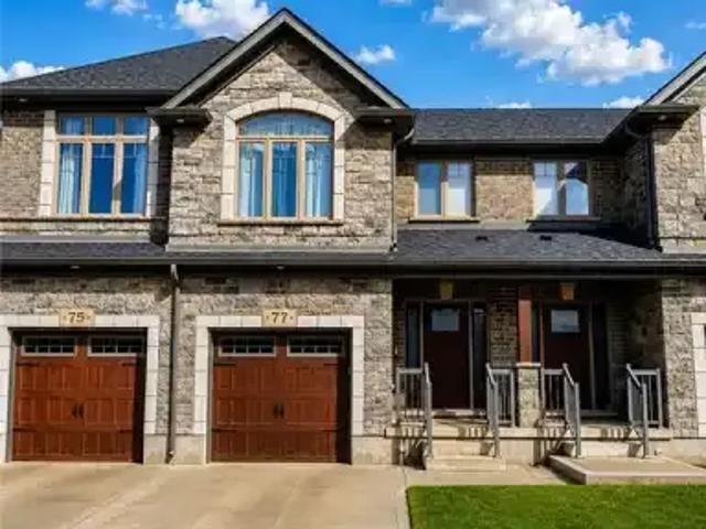 3 Bedroom Townhouse Kitchener ON 104322368