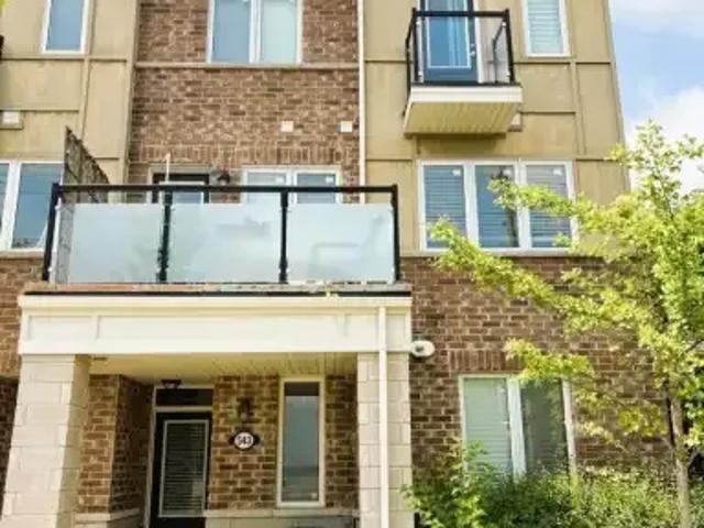 3 Bedroom Townhouse Kitchener ON 105023444