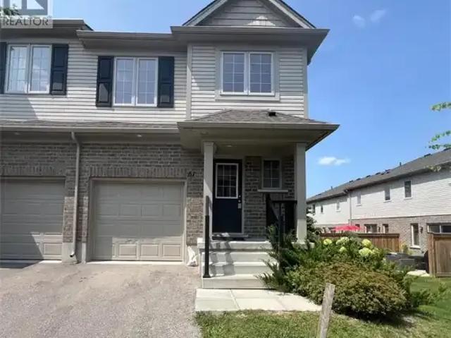 3 Bedroom Townhouse Kitchener ON 105088071