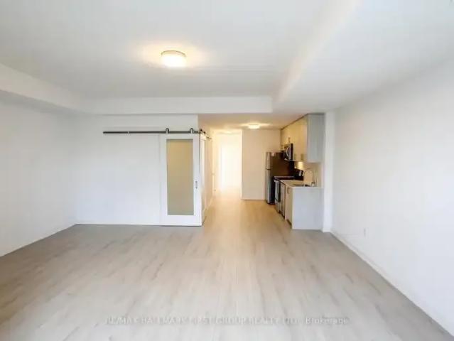 3 Bedroom Townhouse Kitchener ON 105135736