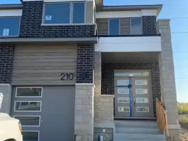 3 Bedroom Townhouse Kitchener ON LS101262019