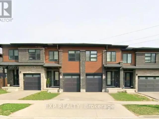 3 Bedroom Townhouse Kitchener ON LS101789820