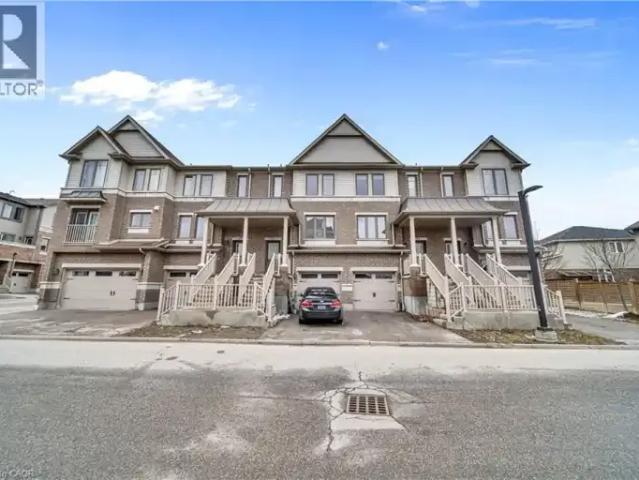 3 Bedroom Townhouse Kitchener ON LS102052582