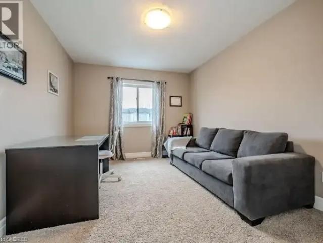 3 Bedroom Townhouse Kitchener ON LS102518849