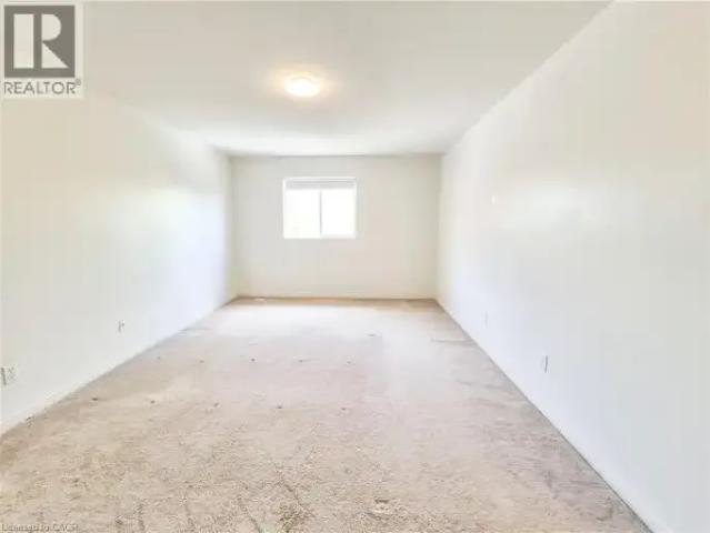 3 Bedroom Townhouse Kitchener ON LS102847398