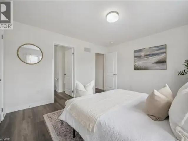3 Bedroom Townhouse Kitchener ON LS103091663