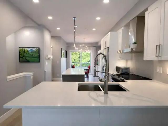 3 Bedroom Townhouse Langley BC 98631468