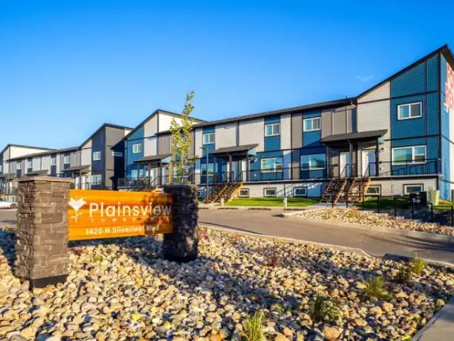 3 Bedroom Townhouse Regina SK 99070169