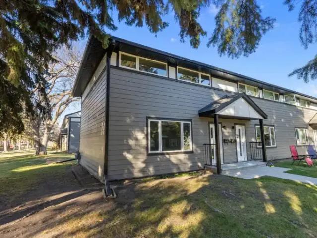 3 Bedroom Townhouse Red Deer AB 103354570