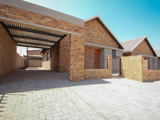3 Bedroom Townhouse Rented in Die Bult