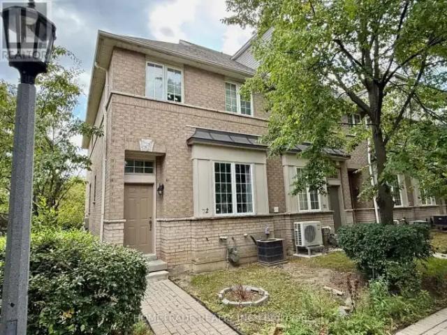 3 Bedroom Townhouse Richmond Hill ON 104972891