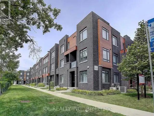 3 Bedroom Townhouse Richmond Hill ON 105004945