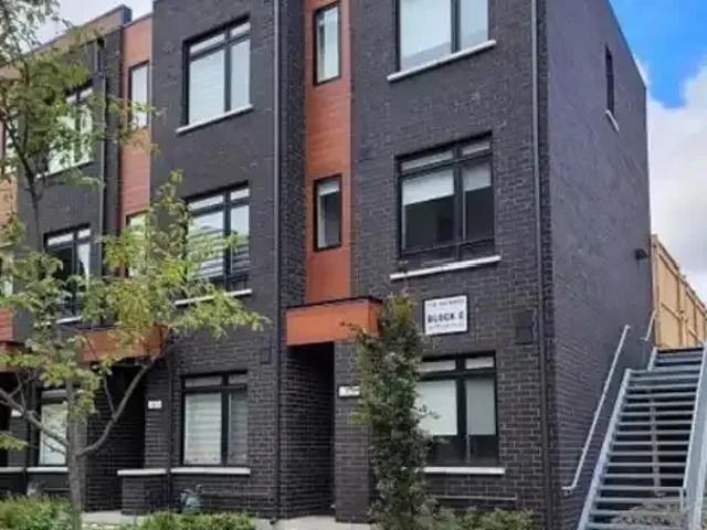 3 Bedroom Townhouse Richmond Hill ON 105088041
