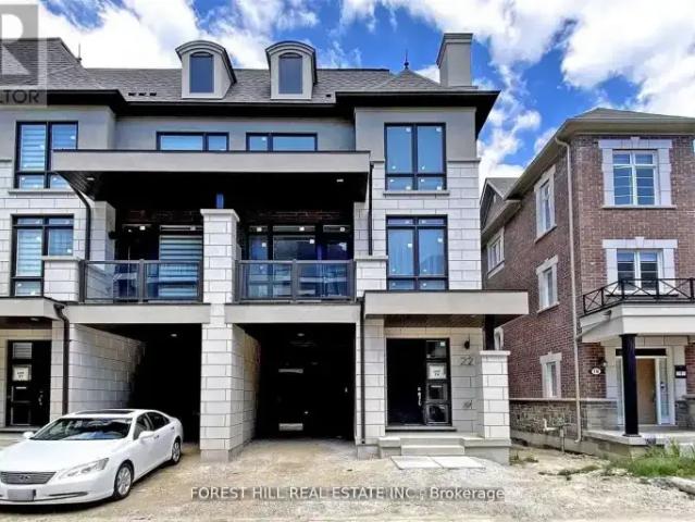 3 Bedroom Townhouse Richmond Hill ON 102052661