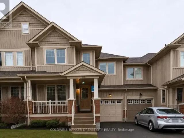 3 Bedroom Townhouse Richmond Hill ON 103368069
