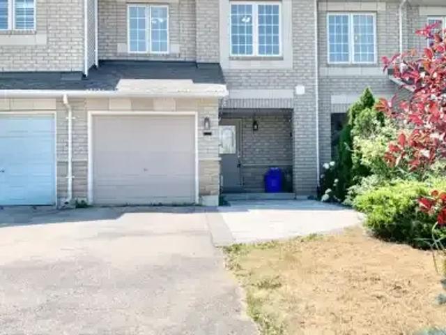3 Bedroom Townhouse Richmond Hill ON LS100444227
