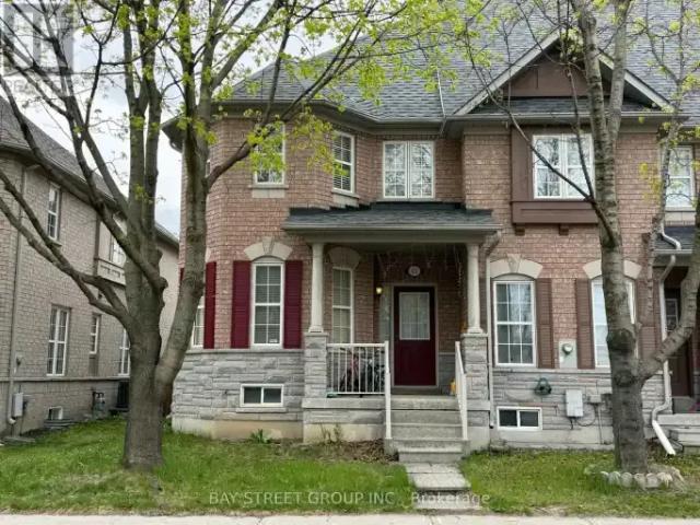 3 Bedroom Townhouse Richmond Hill ON LS101986782