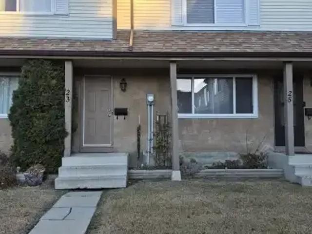 3 Bedroom Townhouse St. Albert AB 102468219