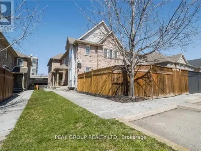 3 Bedroom Townhouse St. Catharines ON 103840383