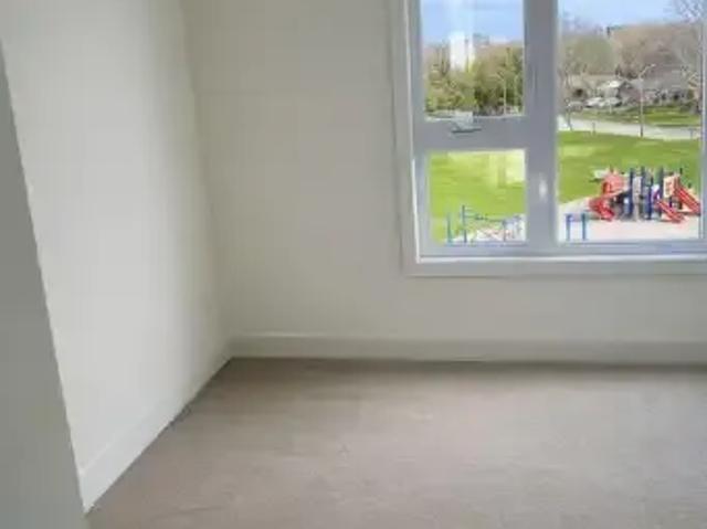 3 Bedroom Townhouse St. Catharines ON LS102811713