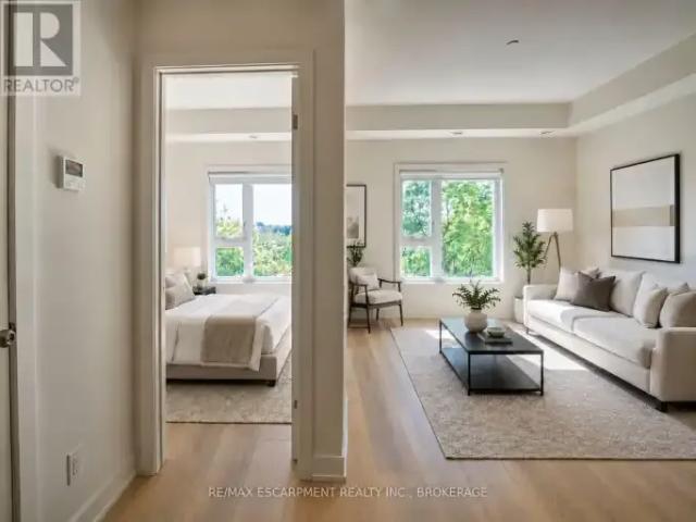 3 Bedroom Townhouse St. Catharines ON LS102883684