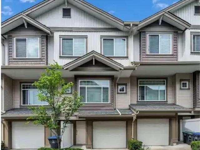 3 Bedroom Townhouse Surrey BC 104972828