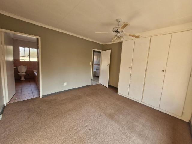 3 Bedroom townhouse sectional to rent in Moreleta Park, Pretoria
