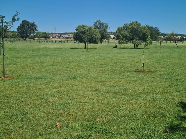 3 Bedroom townhouse sectional for sale in Waterlake Farm Lifestyle Estate, Pretoria