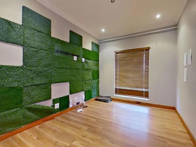 3 Bedroom townhouse sectional for sale in Wilkoppies, Klerksdorp