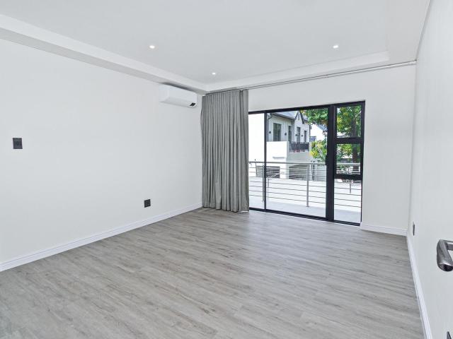 3 Bedroom townhouse sectional for sale in Bryanston, Sandton