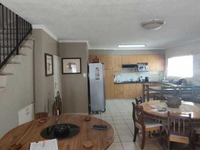3 Bedroom townhouse sectional for sale in Doringkruin, Klerksdorp