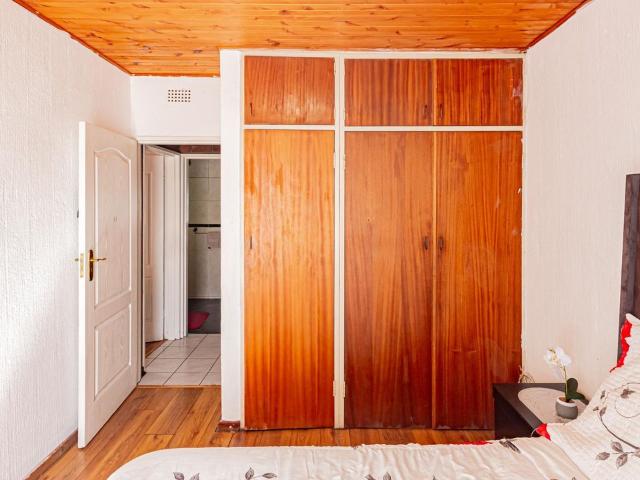 3 Bedroom townhouse sectional for sale in Ferndale, Randburg