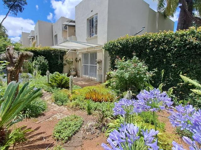 3 Bedroom townhouse sectional for sale in Louis Trichardt