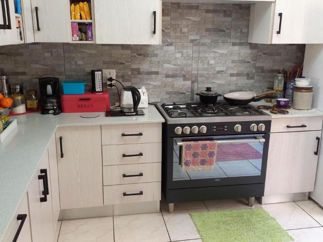 3 Bedroom townhouse sectional for sale in Shelly Beach, Margate