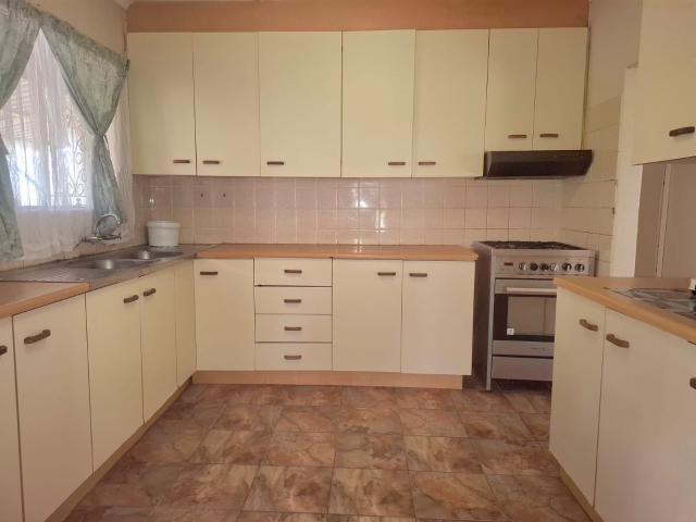 3 Bedroom Townhouse To Let in Amanzimtoti