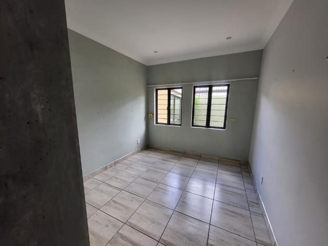 3 Bedroom Townhouse To Let in Geelhoutpark