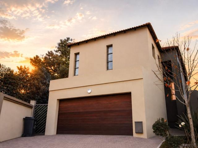 3 Bedroom Townhouse To Let in North Riding