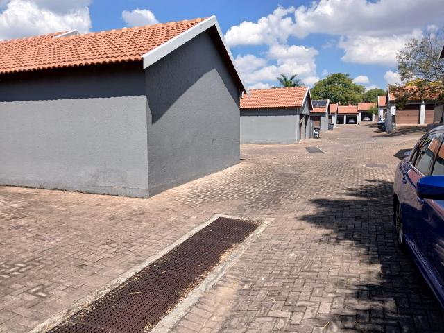 3 Bedroom Townhouse To Let in Northgate