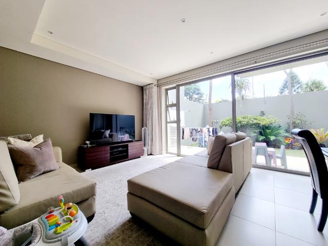 3 Bedroom Townhouse To Let in Oaklands