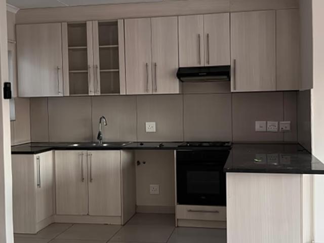 3 Bedroom Townhouse To Let in Parklands