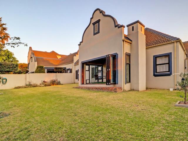 3 Bedroom Townhouse To Rent in Boardwalk Meander