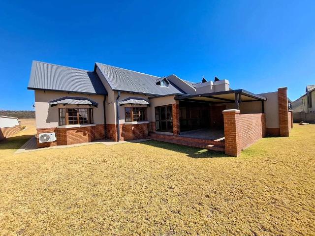 3 Bedroom Townhouse to Rent in Boschkop AH