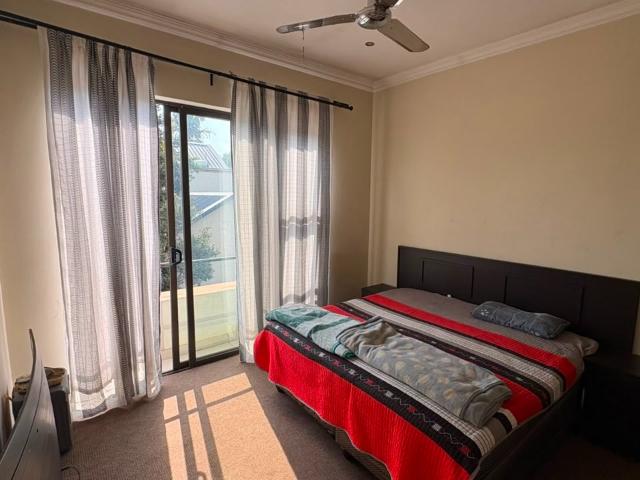 3 Bedroom Townhouse To Rent in Baileys Muckleneuk